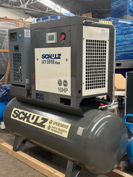 Compresor Schulz SCT5010 Flex de 10 HP con tanque y secador integrado